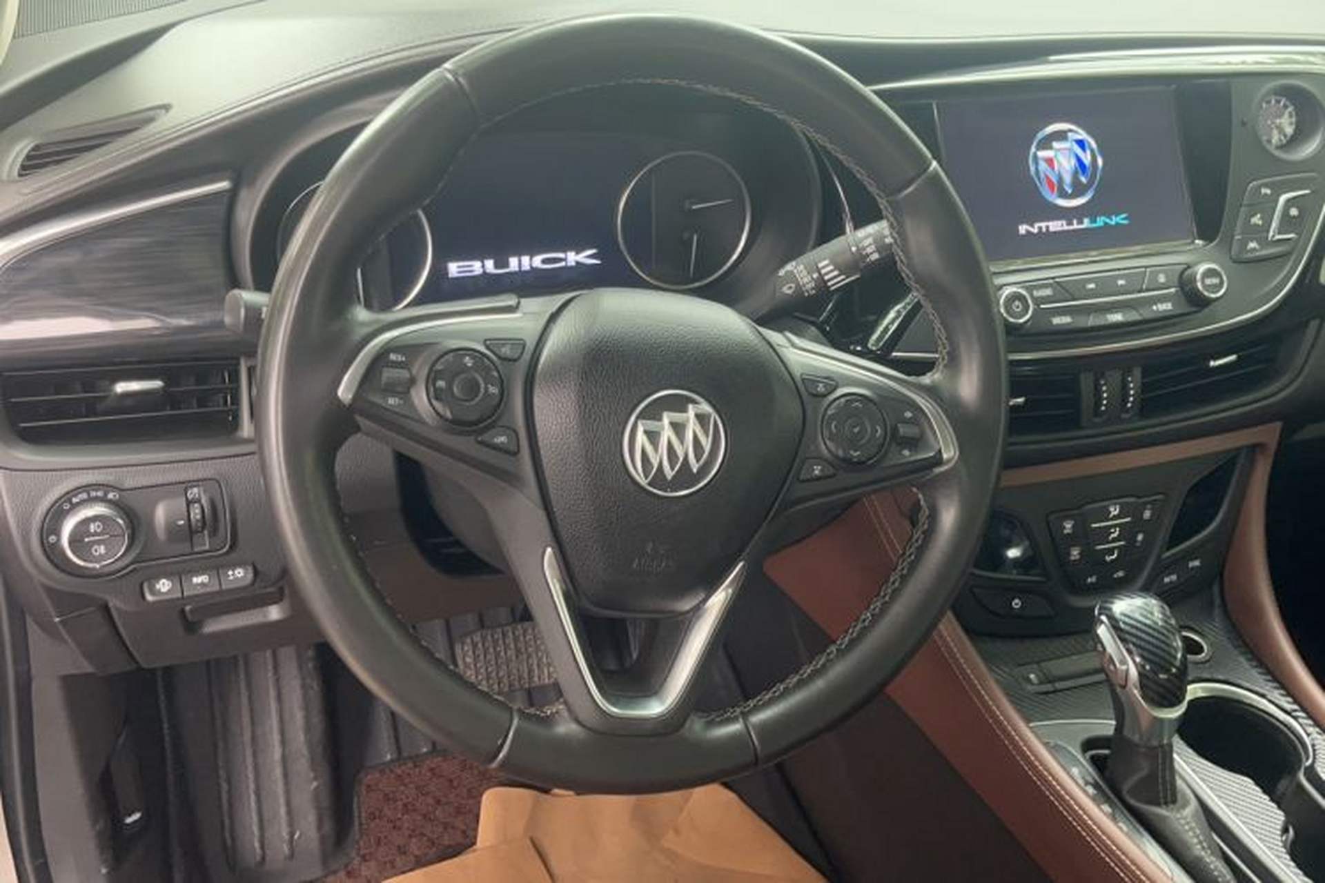 Used Buick Envision 2018 28T Four-Wheel Drive Luxury Model Steering Wheel