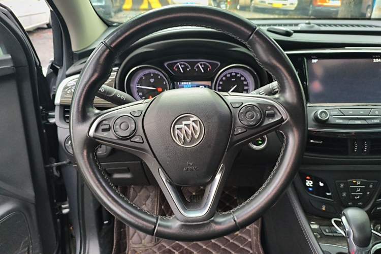 Used Buick Envision 2018 20T Two-Wheel-Drive Elite Model Steering Wheel