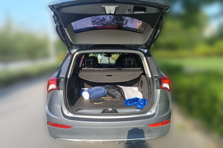 Used Buick Envision 2018 20T Two-Wheel-Drive Leading Model Trunk