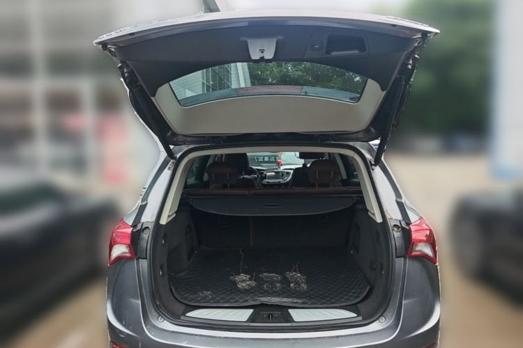 Used Buick Envision 2018 20T Two-Wheel Drive Luxury Model Trunk