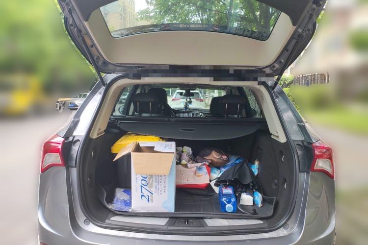 Used Buick Envision 2018 20T Two-Wheel-Drive Elite Model Trunk
