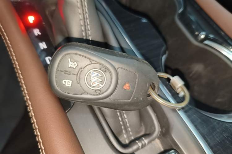 Used Buick Envision 2018 20T Two-Wheel Drive Luxury Model Vehicle Key