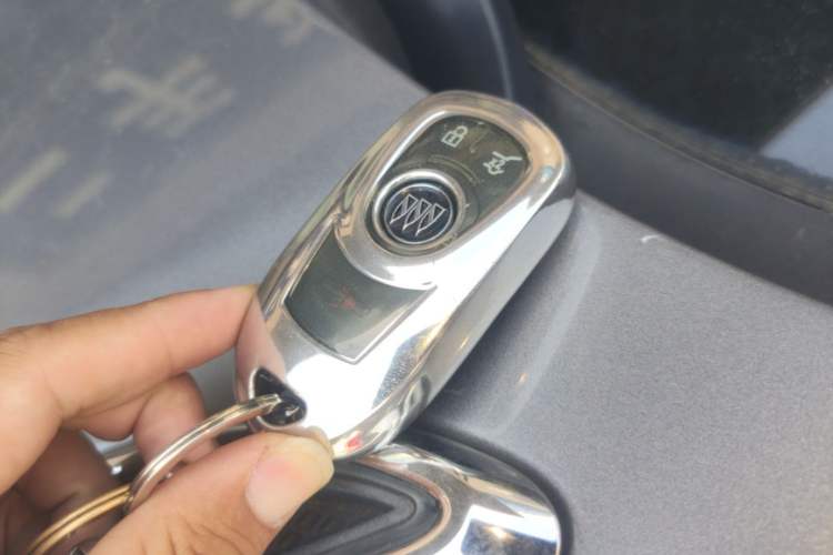 Used Buick Envision 2018 28T Four-Wheel Drive Luxury Model Vehicle Key