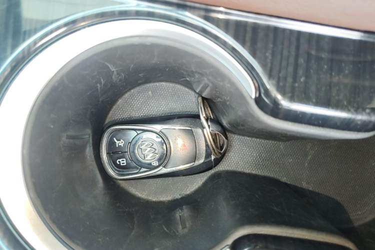 Used Buick Envision 2018 28T Four-Wheel Drive Luxury Model Vehicle Key