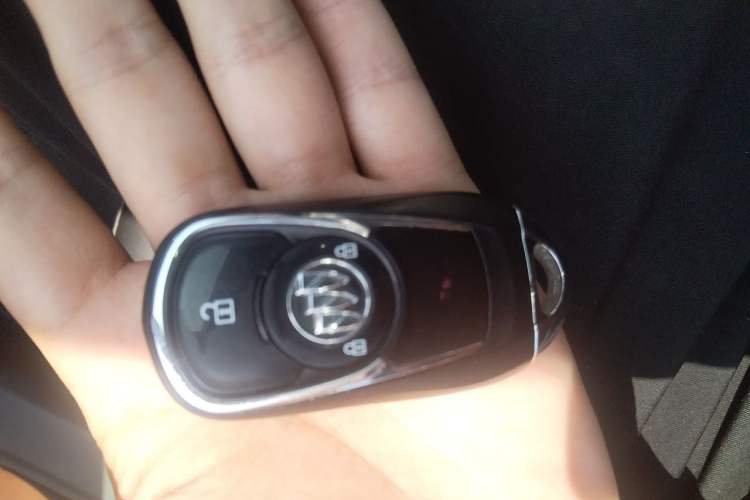 Used Buick Envision 2018 20T Two-Wheel-Drive Leading Model Vehicle Key