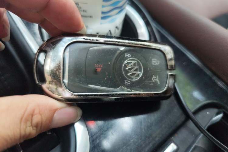 Used Buick Envision 2018 28T Four-Wheel Drive Luxury Model Vehicle Key