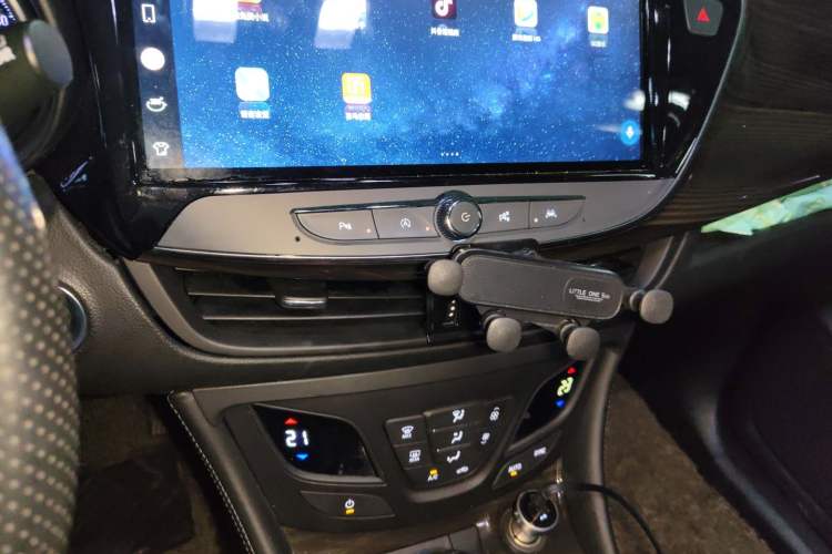 Used Buick Envision 2018 20T Two-Wheel-Drive Leading Model Audio And AC Panel