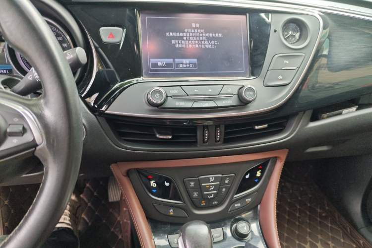 Used Buick Envision 2018 28T Four-Wheel Drive Elite Version Audio And AC Panel
