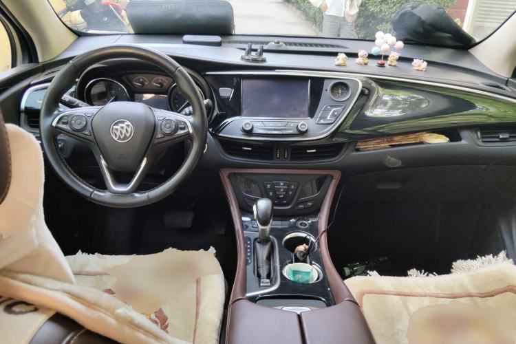 Used Buick Envision 2018 20T Two-Wheel Drive Luxury Model Center Console