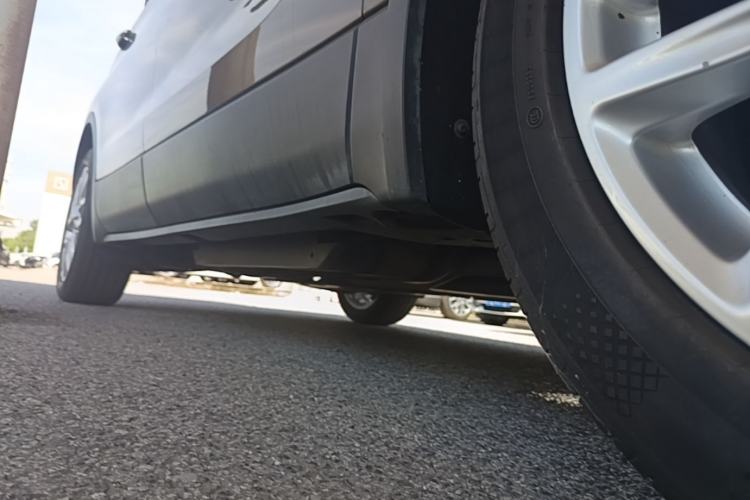 Used Buick Envision 2018 28T Four-Wheel Drive Elite Version Chassis Front Right