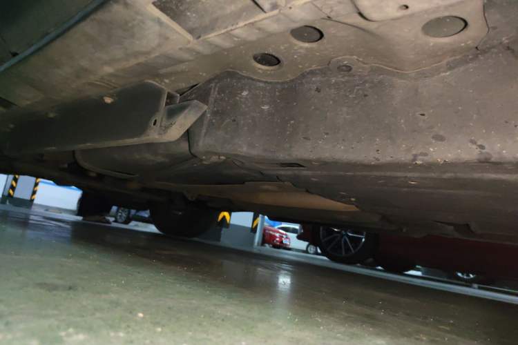 Used Buick Envision 2018 20T Two-Wheel-Drive Elite Model Chassis Rear Left
