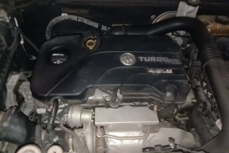 Used Buick Envision 2018 20T Two-Wheel Drive Luxury Model Engine Bay