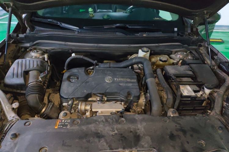 Used Buick Envision 2018 20T Two-Wheel-Drive Leading Model Engine Bay