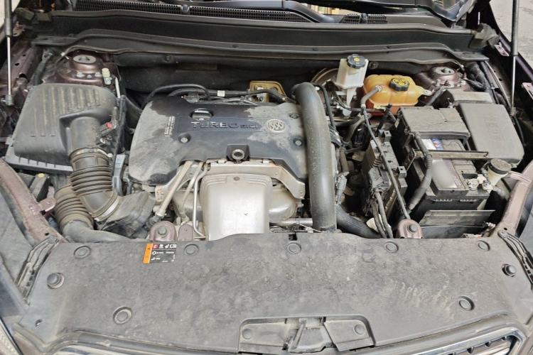 Used Buick Envision 2018 28T Four-Wheel Drive Luxury Model Engine Bay