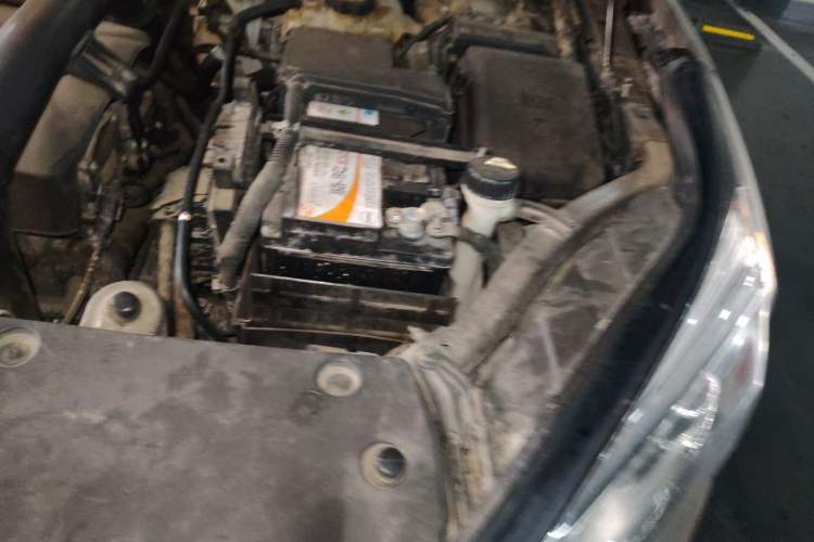 Used Buick Envision 2018 28T Four-Wheel Drive Elite Version Engine Bay Left