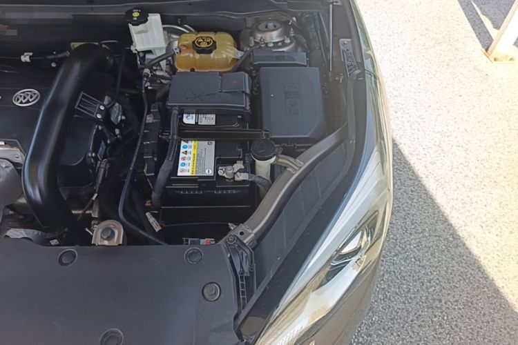 Used Buick Envision 2018 28T Four-Wheel Drive Elite Version Engine Bay Left