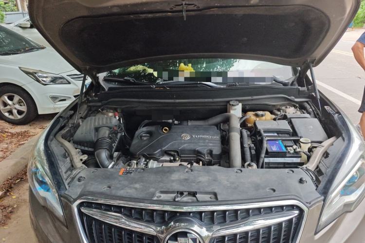 Used Buick Envision 2018 20T Two-Wheel-Drive Elite Model Engine Bay
