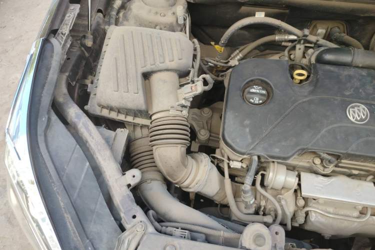 Used Buick Envision 2018 20T Two-Wheel Drive Luxury Model Engine Bay Right