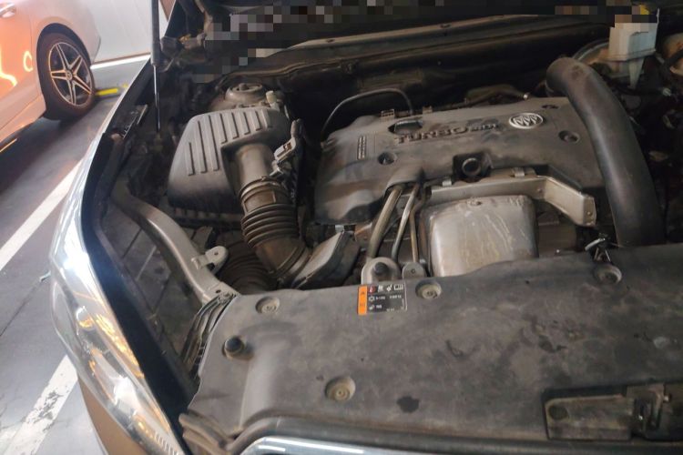 Used Buick Envision 2018 28T Four-Wheel Drive Elite Version Engine Bay Right