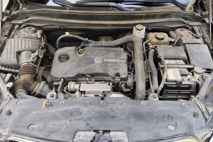 Used Buick Envision 2018 20T Two-Wheel Drive Luxury Model Engine Bay