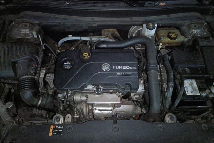 Used Buick Envision 2018 20T Two-Wheel Drive Luxury Model Engine Bay