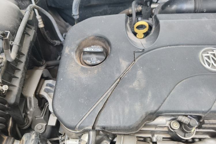 Used Buick Envision 2018 20T Two-Wheel-Drive Elite Model Engine Bay