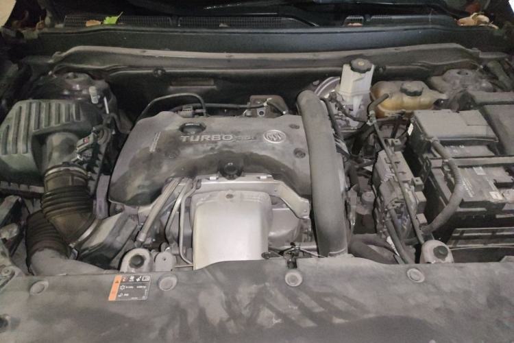 Used Buick Envision 2018 28T Four-Wheel Drive Luxury Model Engine Bay
