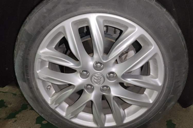 Used Buick Envision 2018 28T Four-Wheel Drive Luxury Model Exterior 1