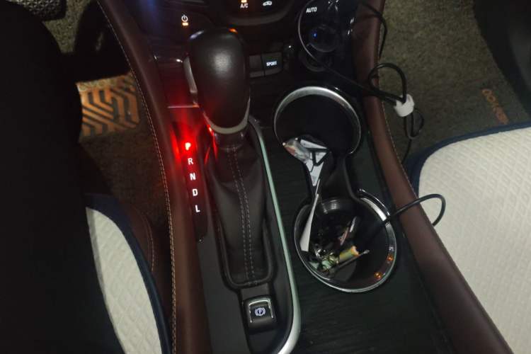Used Buick Envision 2018 28T Four-Wheel Drive Luxury Model Gear Lever