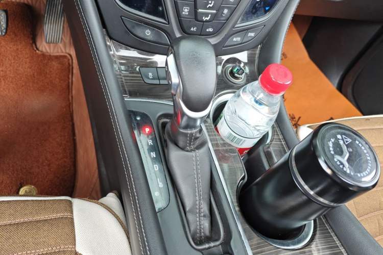Used Buick Envision 2018 20T Two-Wheel-Drive Elite Model Gear Lever