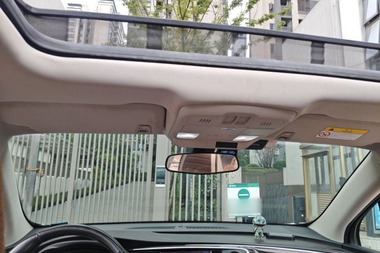 Used Buick Envision 2018 20T Two-Wheel-Drive Elite Model Headliner