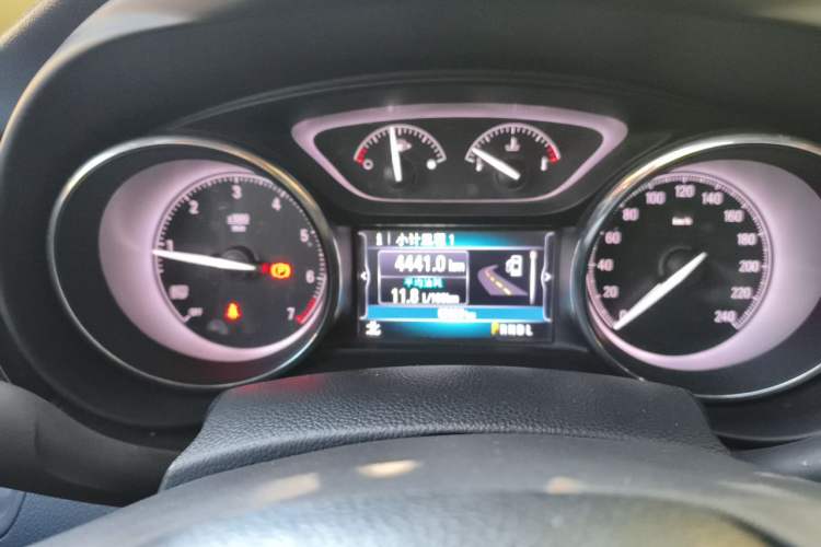 Used Buick Envision 2018 28T Four-Wheel Drive Elite Version Instrument Cluster