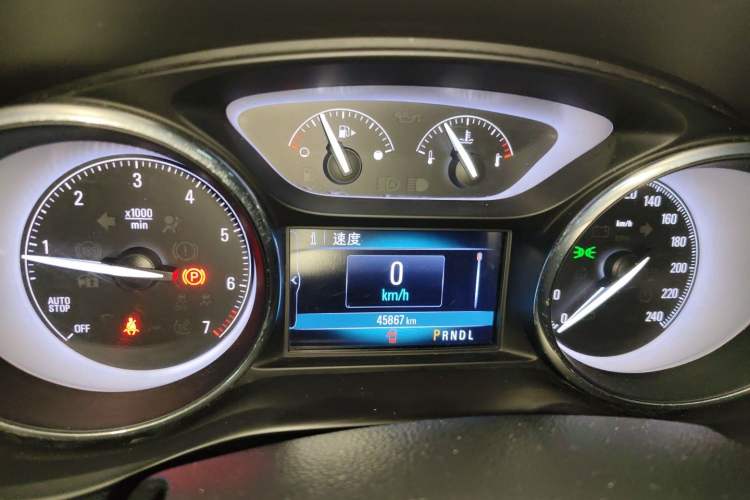 Used Buick Envision 2018 20T Two-Wheel-Drive Elite Model Instrument Cluster