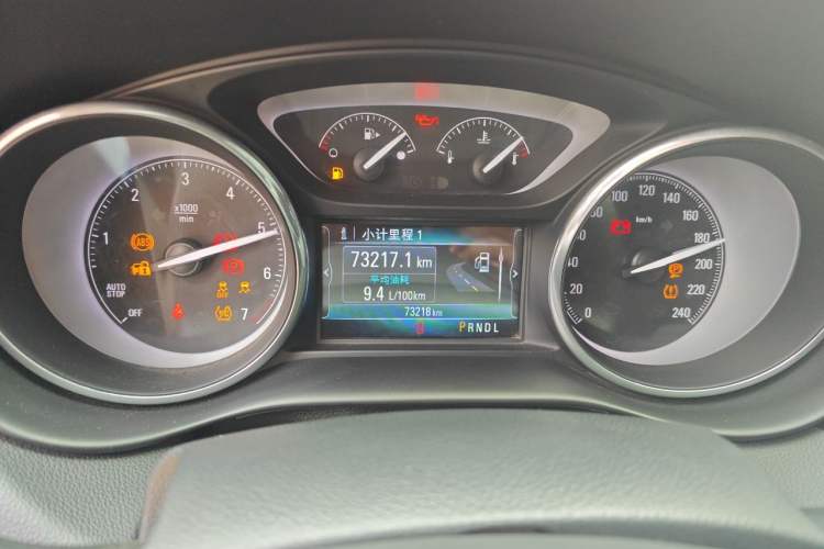 Used Buick Envision 2018 20T Two-Wheel-Drive Elite Model Instrument Cluster