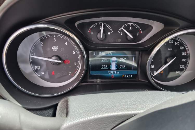 Used Buick Envision 2018 20T Two-Wheel-Drive Elite Model Instrument Cluster