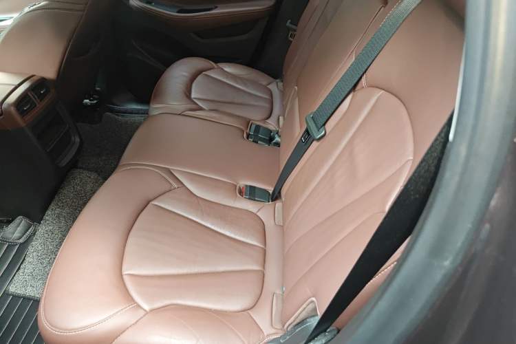 Used Buick Envision 2018 28T Four-Wheel Drive Elite Version Left Rear Seat