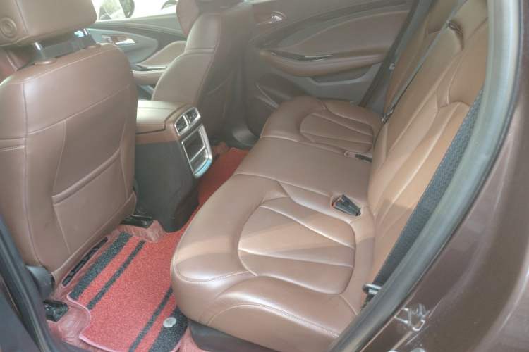 Used Buick Envision 2018 20T Two-Wheel Drive Luxury Model Left Rear Seat