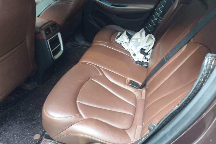 Used Buick Envision 2018 28T Four-Wheel Drive Elite Version Left Rear Seat