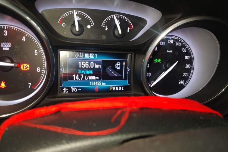 Used Buick Envision 2018 28T Four-Wheel Drive Elite Version Odometer Close Up