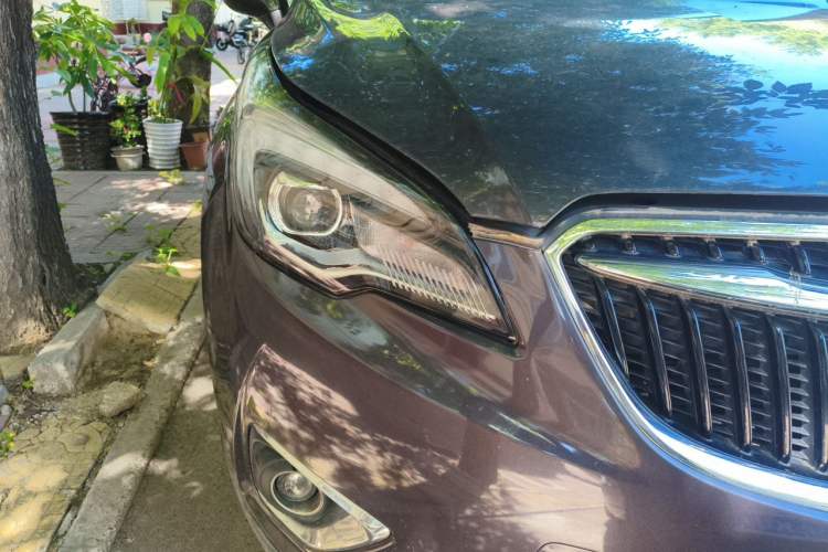 Used Buick Envision 2018 28T Four-Wheel Drive Elite Version Right Front Headlight