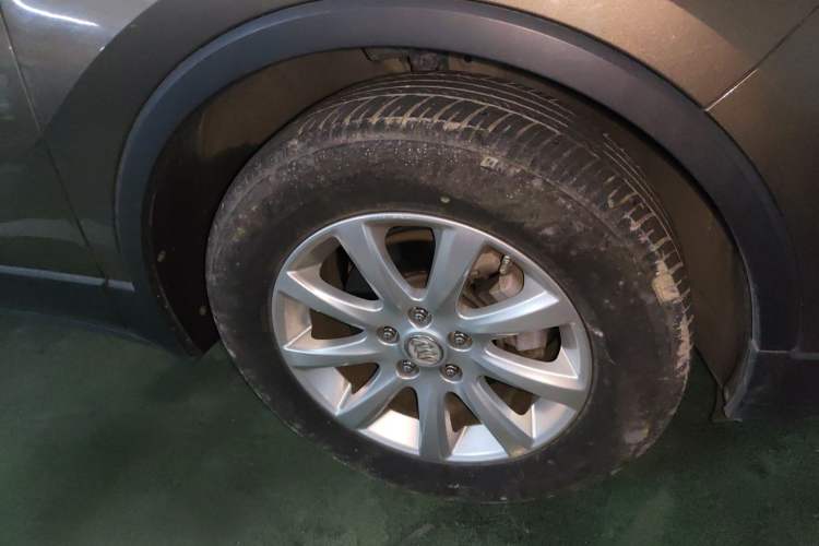 Used Buick Envision 2018 20T Two-Wheel-Drive Elite Model Right Front Wheel Hub
