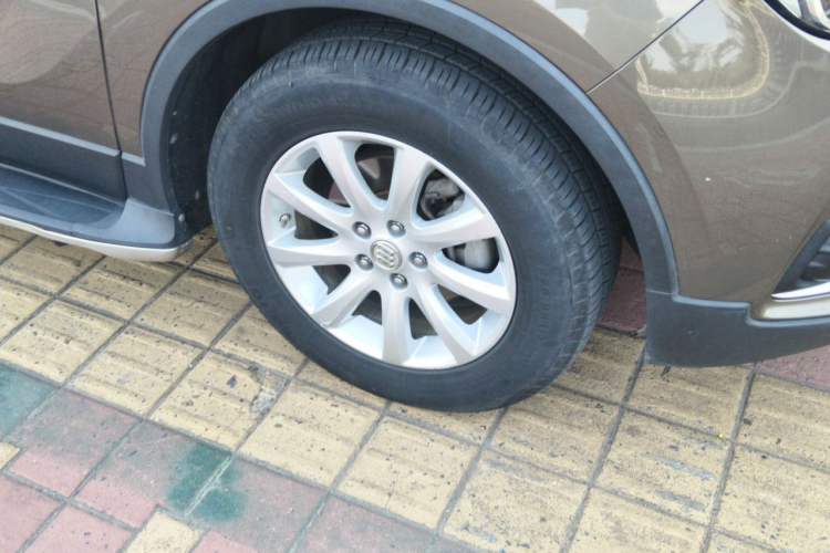 Used Buick Envision 2018 20T Two-Wheel-Drive Elite Model Right Front Wheel Hub