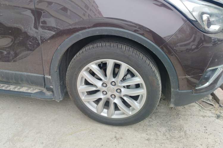Used Buick Envision 2018 28T Four-Wheel Drive Luxury Model Right Front Wheel Hub