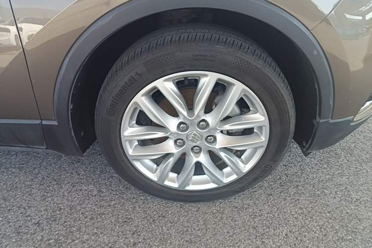 Used Buick Envision 2018 28T Four-Wheel Drive Elite Version Right Front Wheel Hub