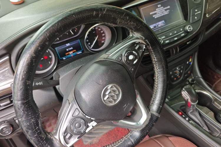 Used Buick Envision 2018 20T Two-Wheel-Drive Elite Model Steering Wheel