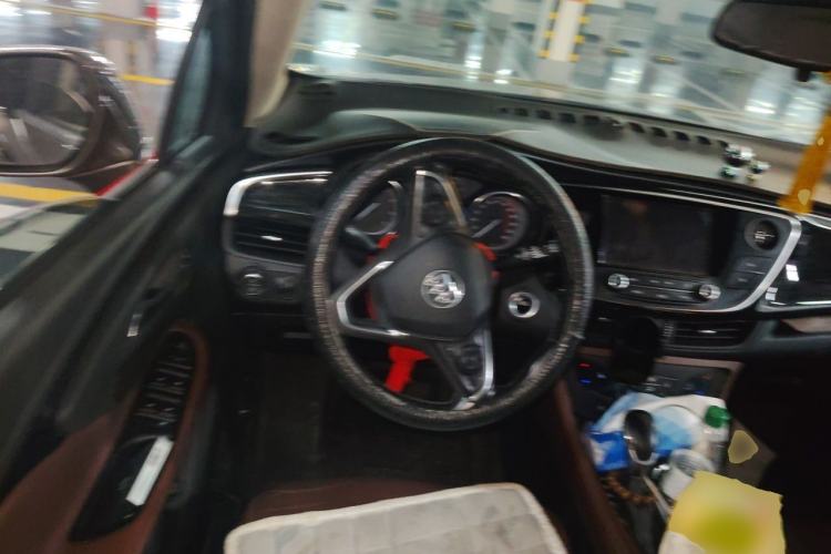 Used Buick Envision 2018 28T Four-Wheel Drive Elite Version Steering Wheel