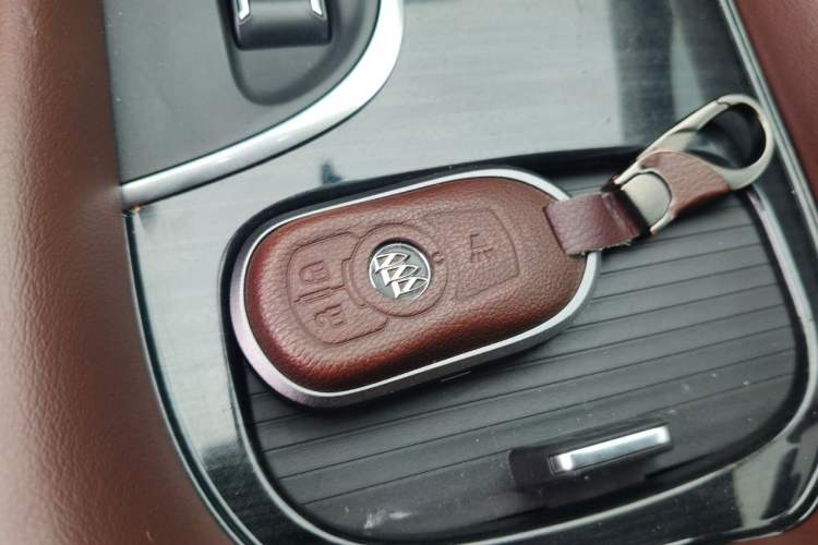 Used Buick Envision 2018 28T Four-Wheel Drive Luxury Model Vehicle Key