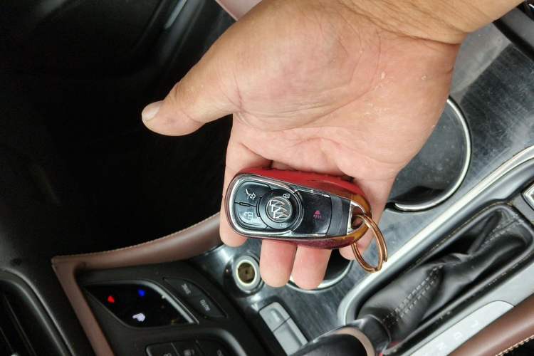 Used Buick Envision 2018 28T Four-Wheel Drive Elite Version Vehicle Key