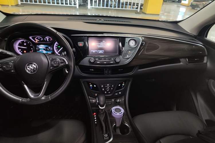 Used Buick Envision 2018 20T Two-Wheel-Drive Elite Model Audio And AC Panel