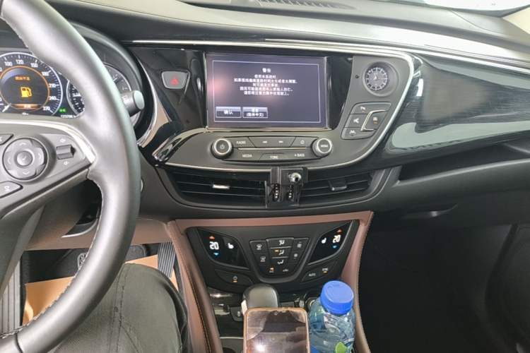 Used Buick Envision 2018 28T Four-Wheel Drive Luxury Model Audio And AC Panel
